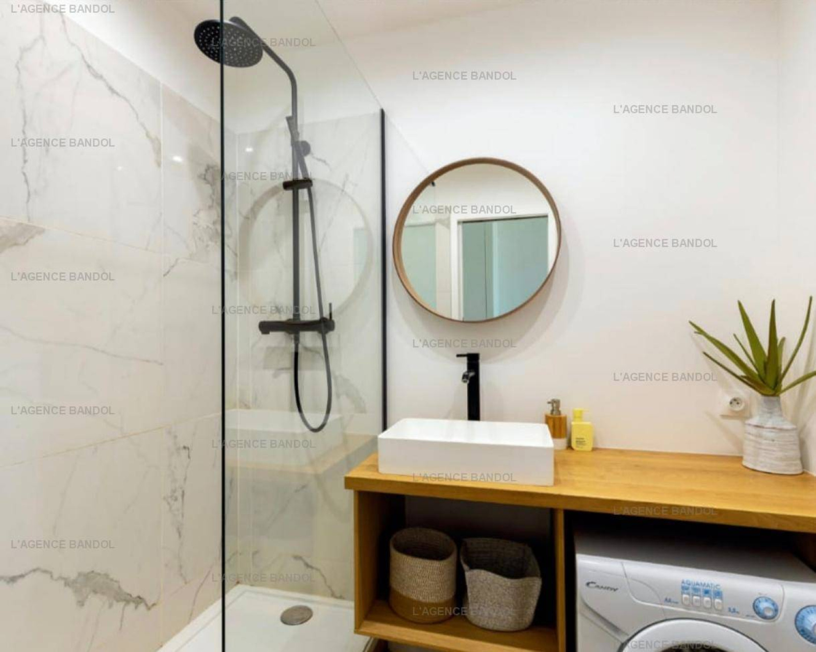 Image_5, Studio, Bandol,
                                ref :LAN249