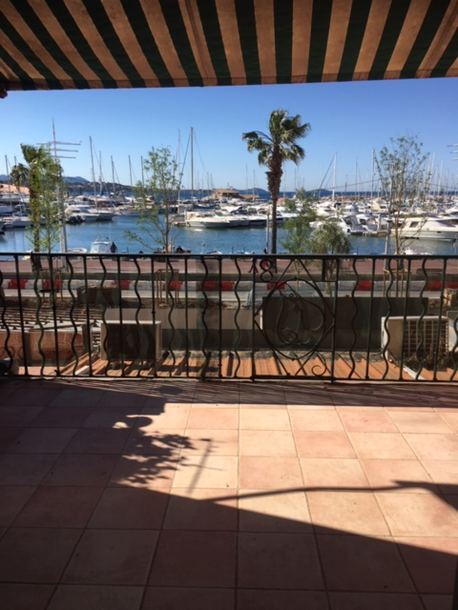 Image_1, Appartement, Bandol,
                                ref :